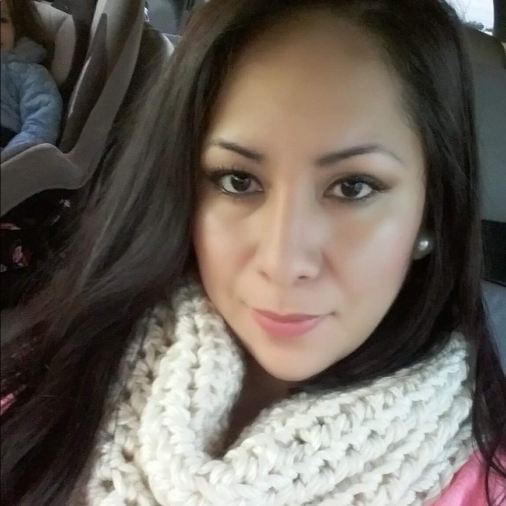 Meet your Posher, Mayra